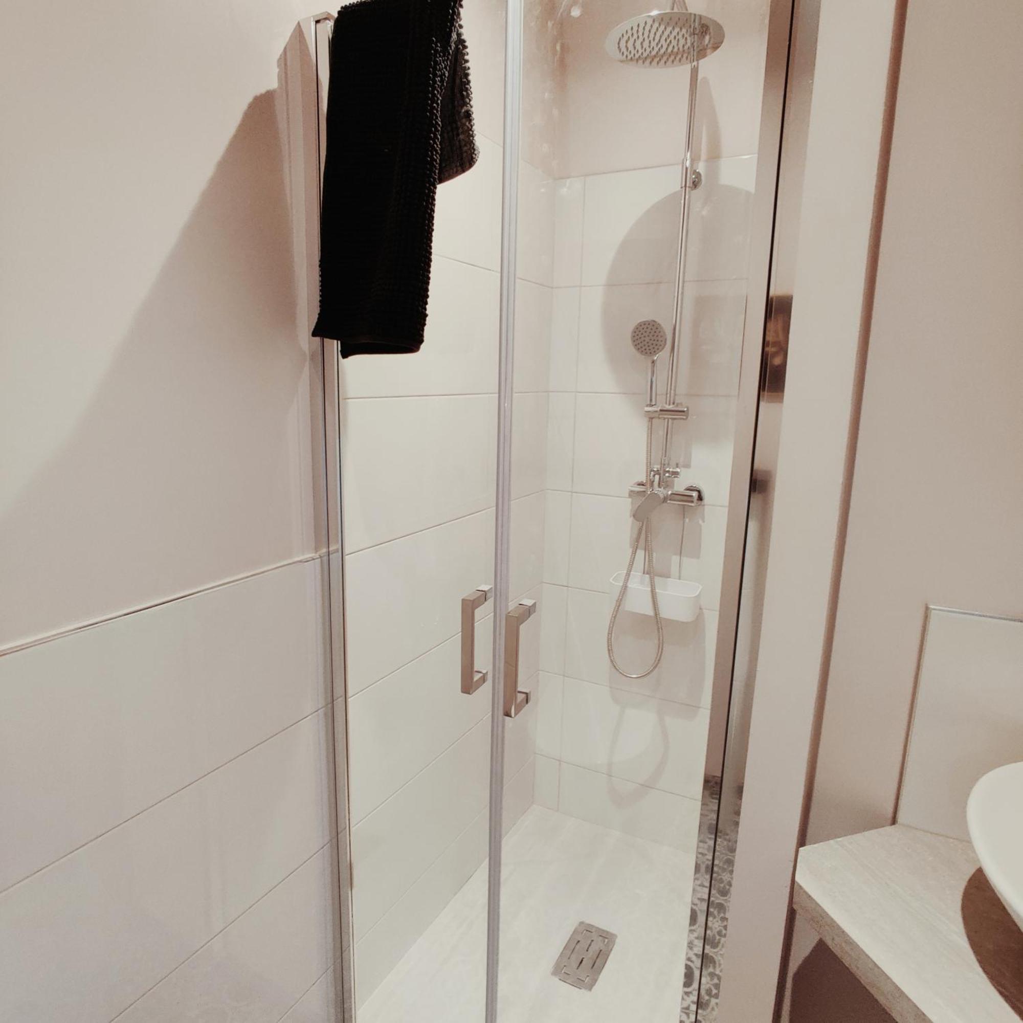 Au Coin Du Chemin Otel Chambéry Oda fotoğraf