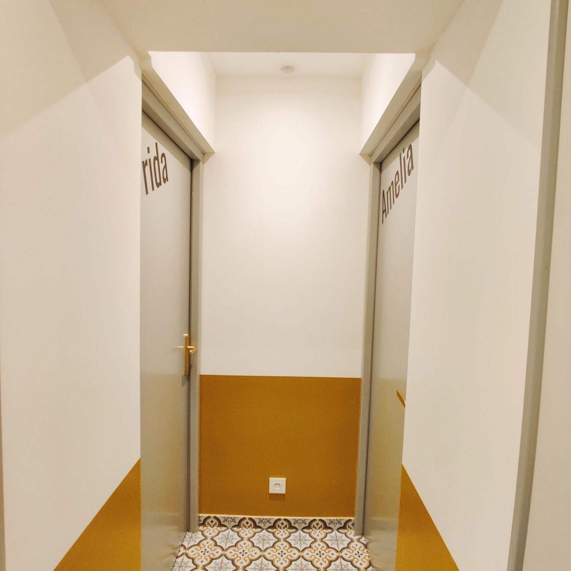 Au Coin Du Chemin Otel Chambéry Oda fotoğraf