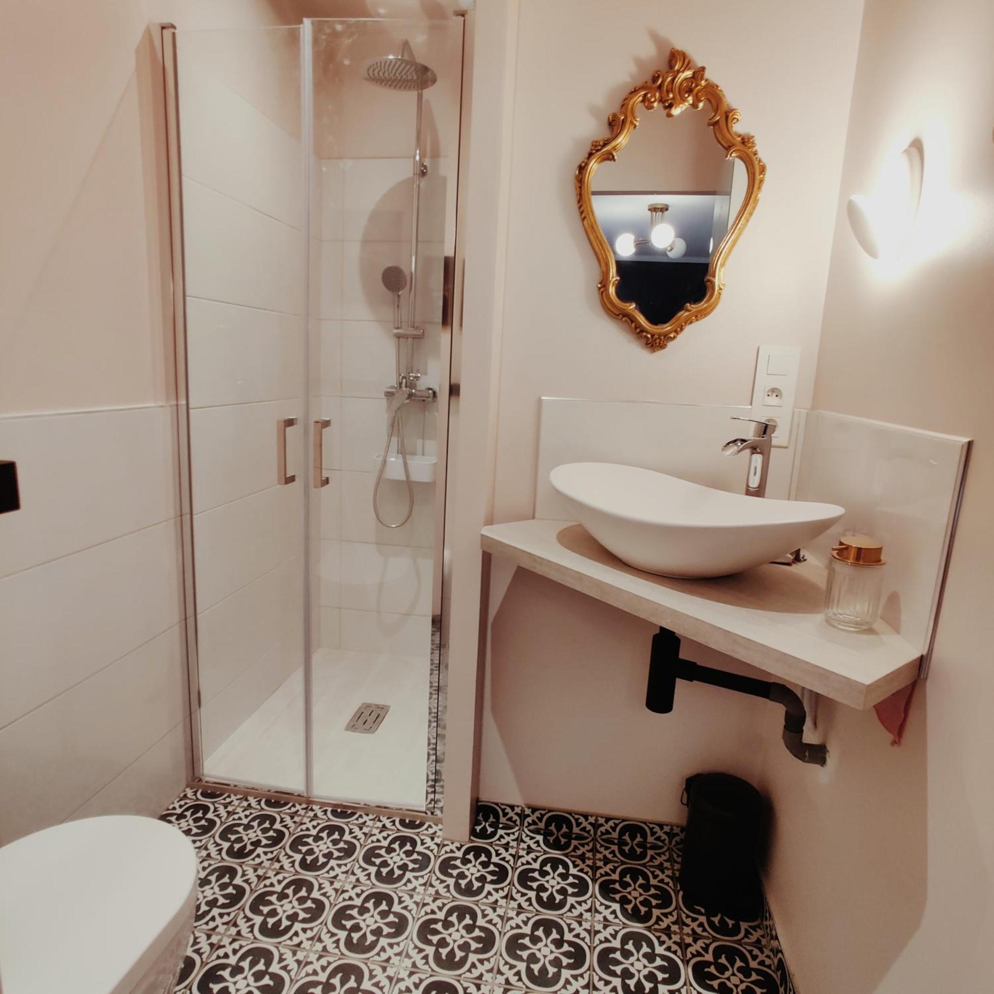 Au Coin Du Chemin Otel Chambéry Oda fotoğraf