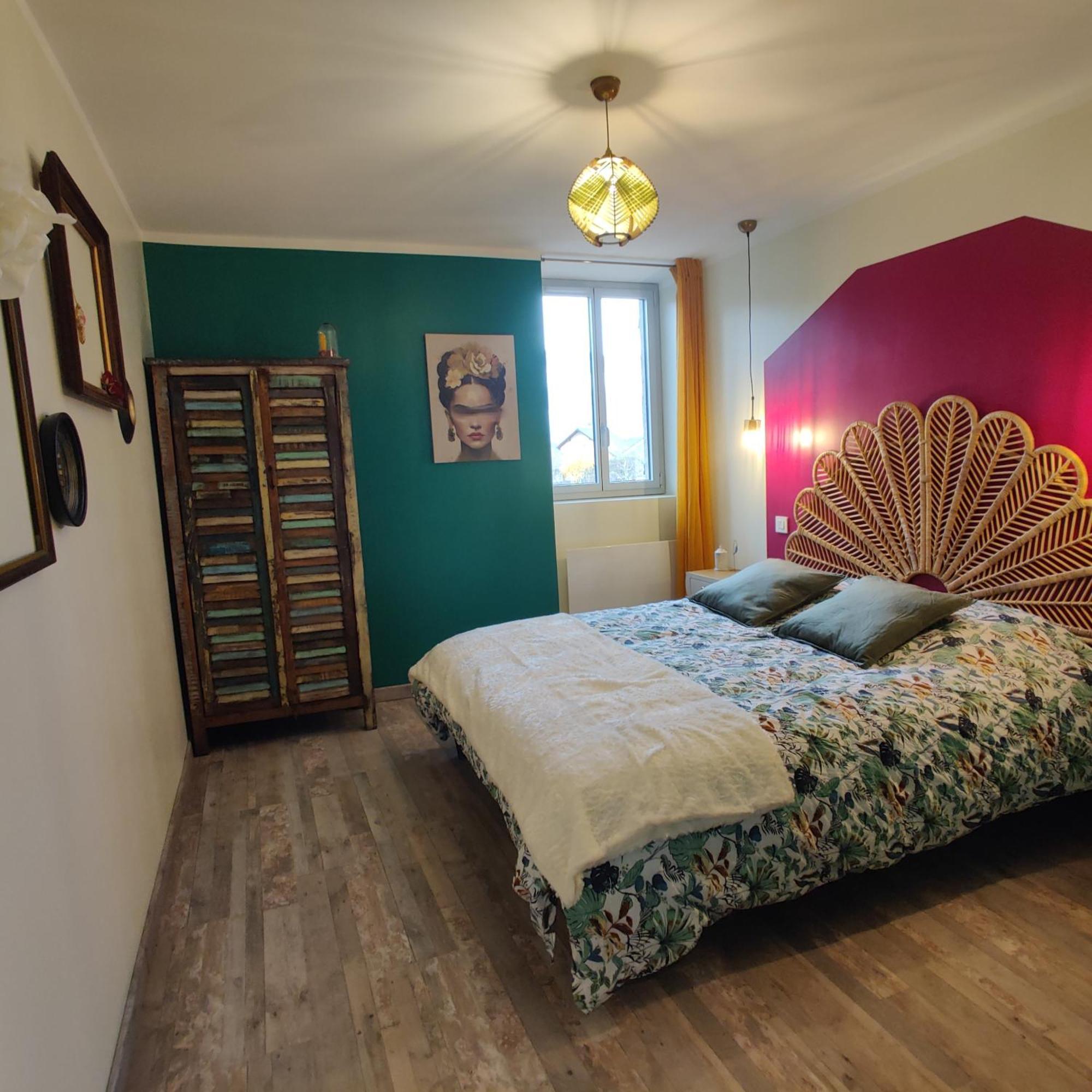 Au Coin Du Chemin Otel Chambéry Oda fotoğraf